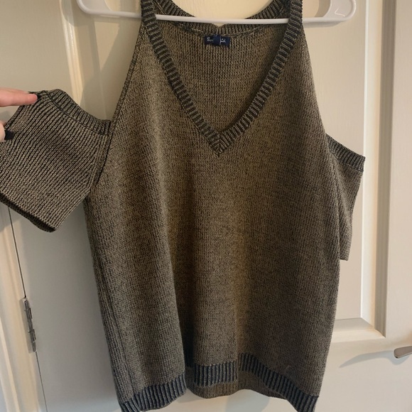 Splendid Sweater Top - Picture 1 of 4